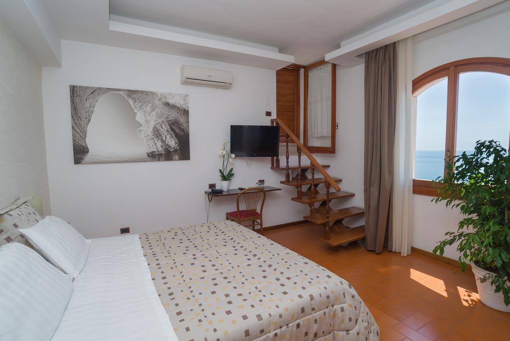 Villa Scapone Mattinata Εξωτερικό φωτογραφία