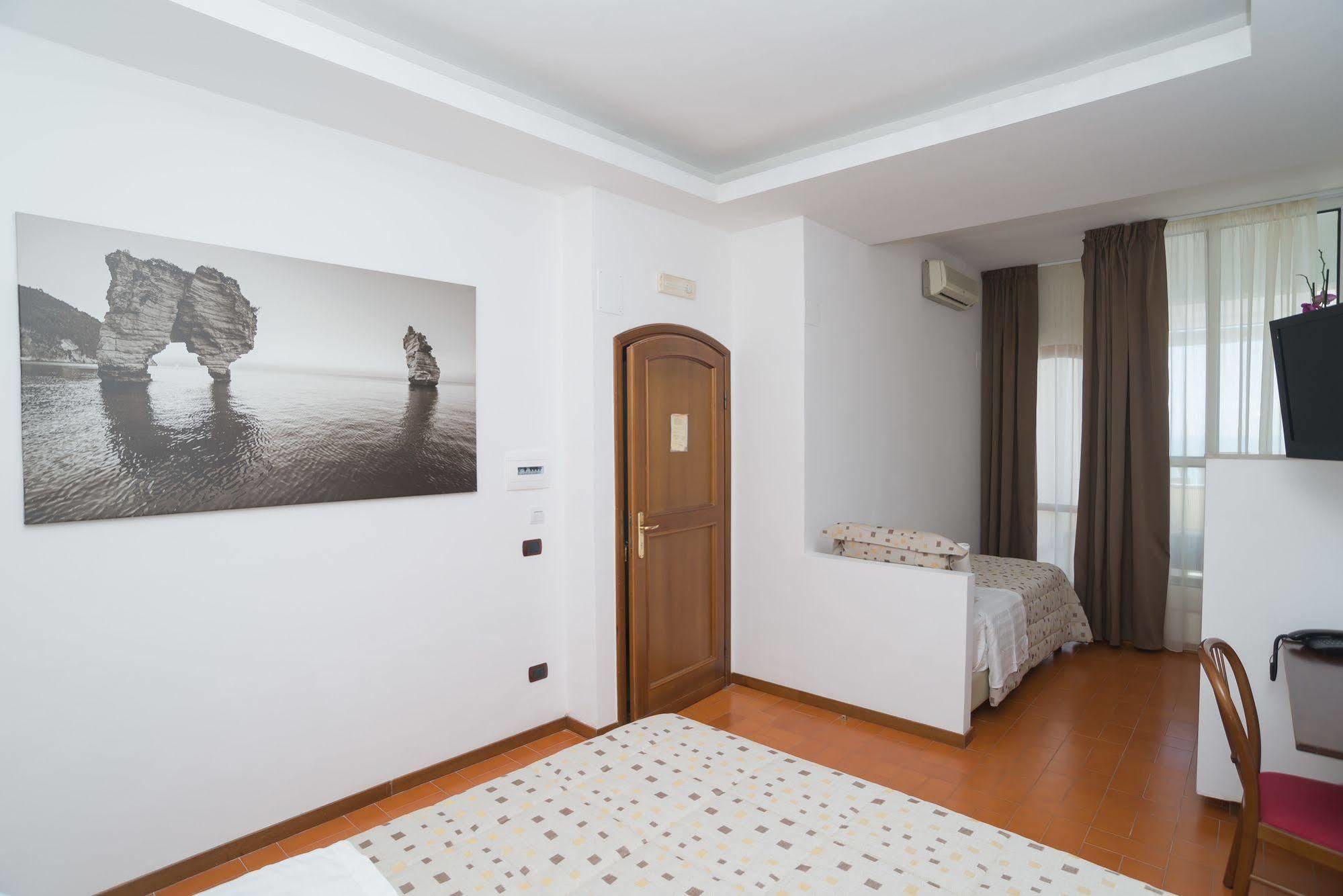 Villa Scapone Mattinata Εξωτερικό φωτογραφία